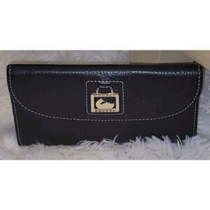 Dooney & Bourke Leather Dillen Continental Wallet Clutch. Pre-owned